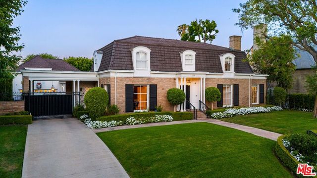 228 S Hudson Avenue, Los Angeles, CA 90004