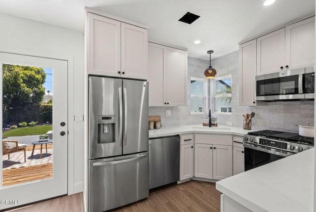 340 Jones Street, Ventura, CA 93003