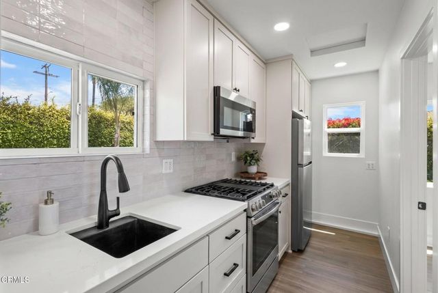 340 Jones Street, Ventura, CA 93003