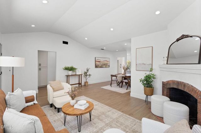 340 Jones Street, Ventura, CA 93003