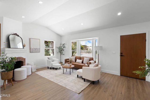 340 Jones Street, Ventura, CA 93003