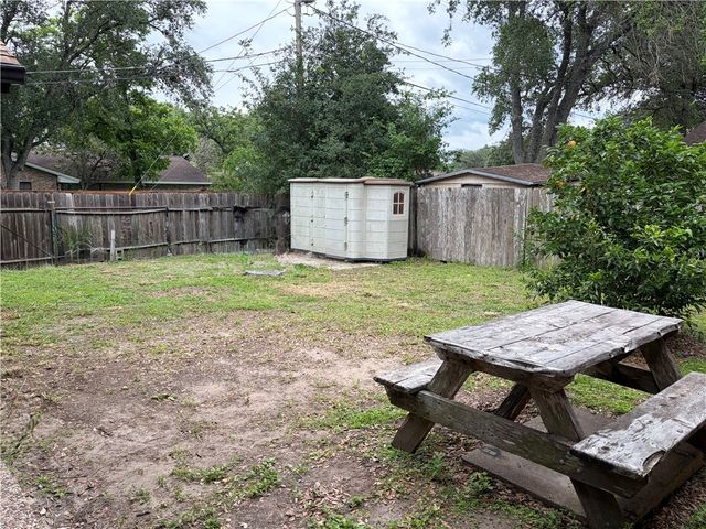 1608 Fairdale, Alice, TX 78332
