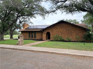 1608 Fairdale, Alice, TX 78332