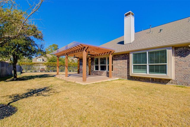 87 N Pinto Point Circle, Spring, TX 77389