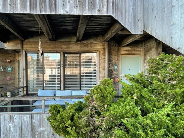 1 Surf Way 115, Monterey, CA 93940