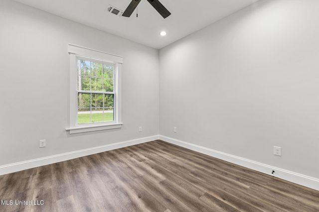 212 Hugo Street, Bay Saint Louis, MS 39520