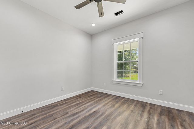 212 Hugo Street, Bay Saint Louis, MS 39520