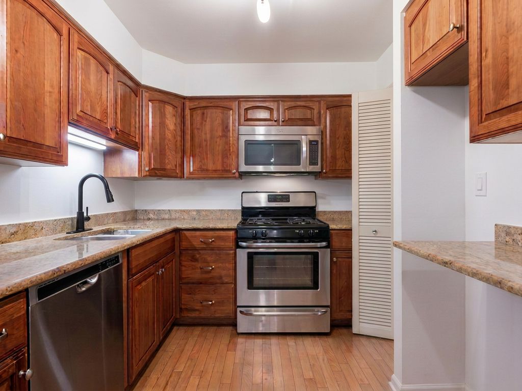 1220 Park Avenue 126, Highland Park, IL 60035 — photo 3
