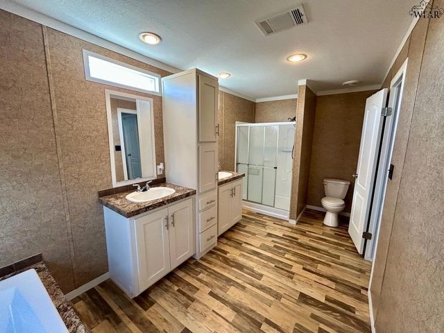 156 COMANCHE TRAIL, Henrietta, TX 76367