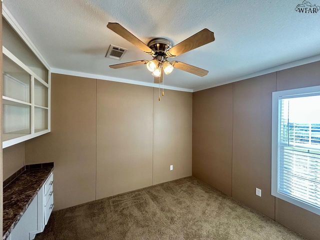 156 COMANCHE TRAIL, Henrietta, TX 76367