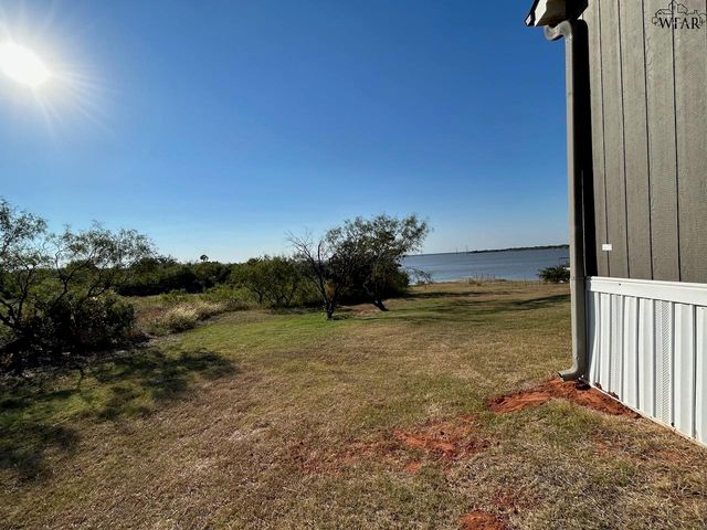 156 COMANCHE TRAIL, Henrietta, TX 76367