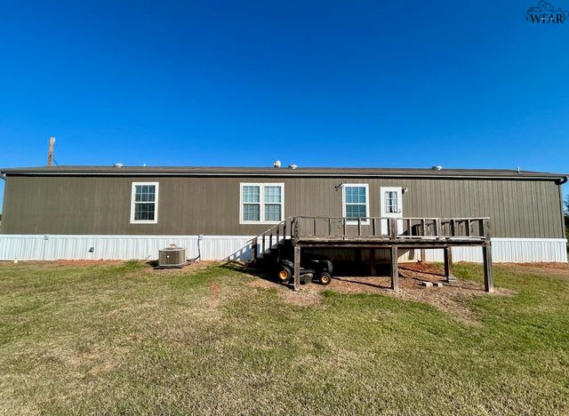 156 COMANCHE TRAIL, Henrietta, TX 76367