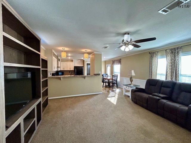 156 COMANCHE TRAIL, Henrietta, TX 76367