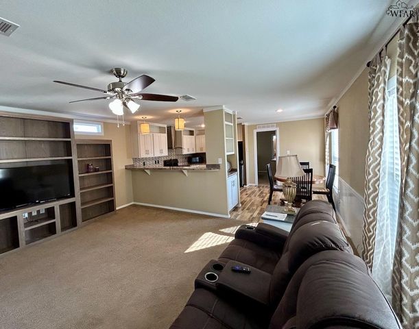 156 COMANCHE TRAIL, Henrietta, TX 76367