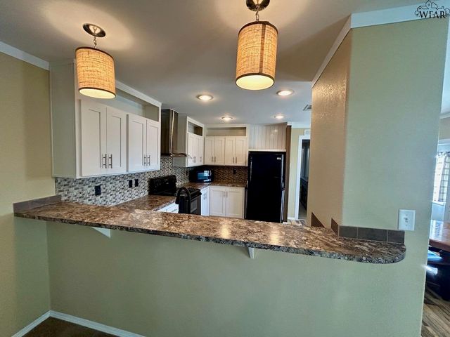 156 COMANCHE TRAIL, Henrietta, TX 76367