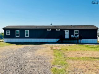 156 COMANCHE TRAIL, Henrietta, TX 76367