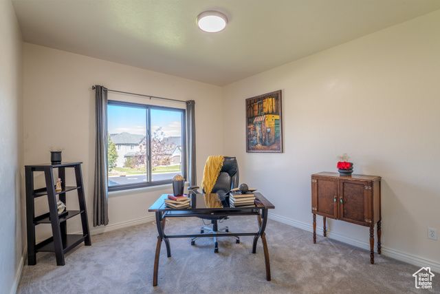 161 W SWEETBRIAR LN, Saratoga Springs, UT 84045