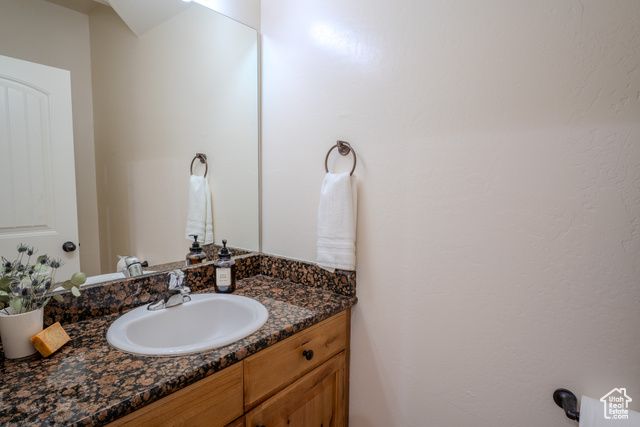 161 W SWEETBRIAR LN, Saratoga Springs, UT 84045