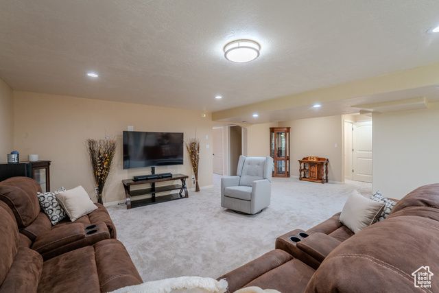 161 W SWEETBRIAR LN, Saratoga Springs, UT 84045