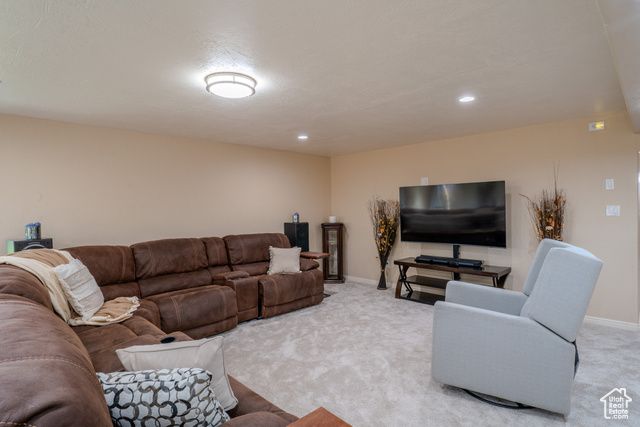 161 W SWEETBRIAR LN, Saratoga Springs, UT 84045