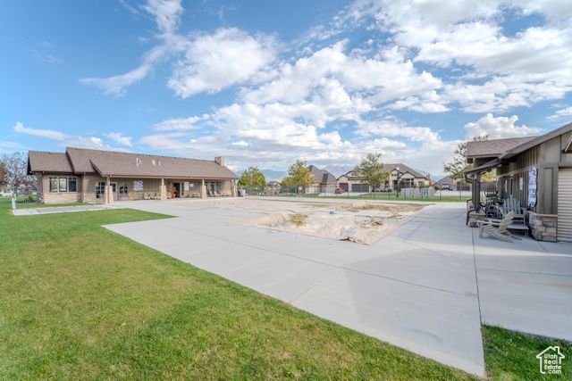 161 W SWEETBRIAR LN, Saratoga Springs, UT 84045