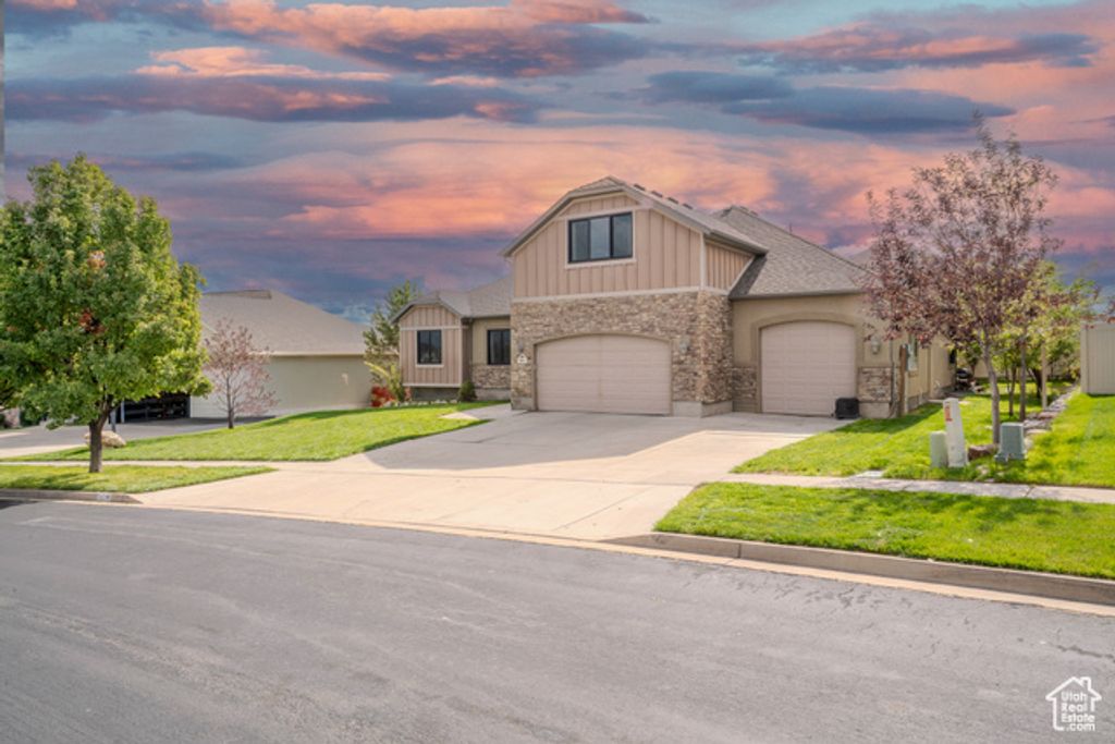 161 W SWEETBRIAR LN, Saratoga Springs, UT 84045