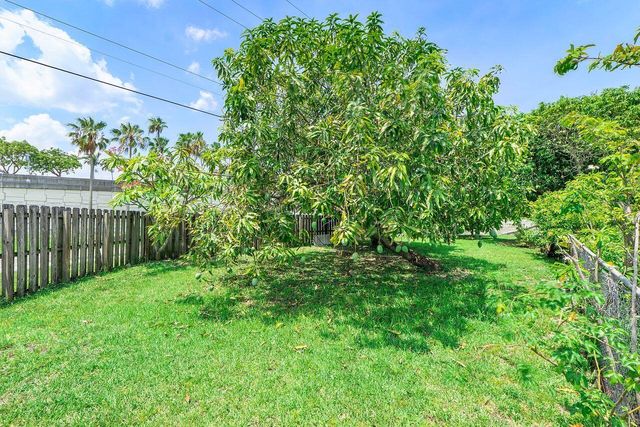 1302 SW 22nd Avenue, Fort Lauderdale, FL 33312