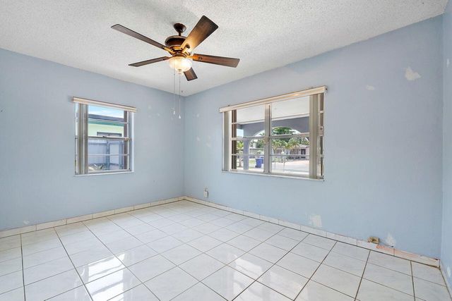 1302 SW 22nd Avenue, Fort Lauderdale, FL 33312