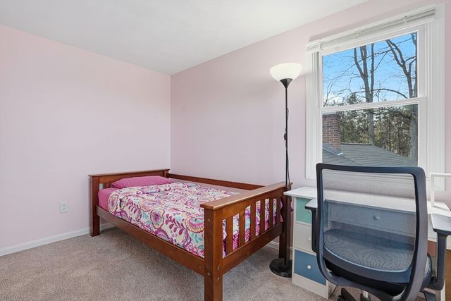 31 Lexington Rd, Shrewsbury, MA 01545