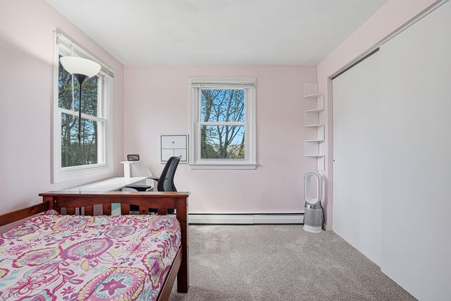 31 Lexington Rd, Shrewsbury, MA 01545