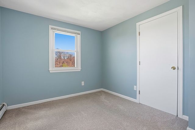 31 Lexington Rd, Shrewsbury, MA 01545