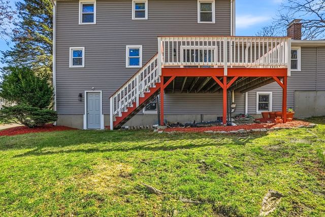 31 Lexington Rd, Shrewsbury, MA 01545