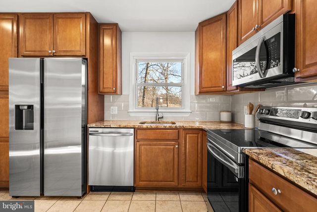 5527 DUCHAINE DR, Lanham, MD 20706