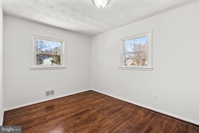 5527 DUCHAINE DR, Lanham, MD 20706