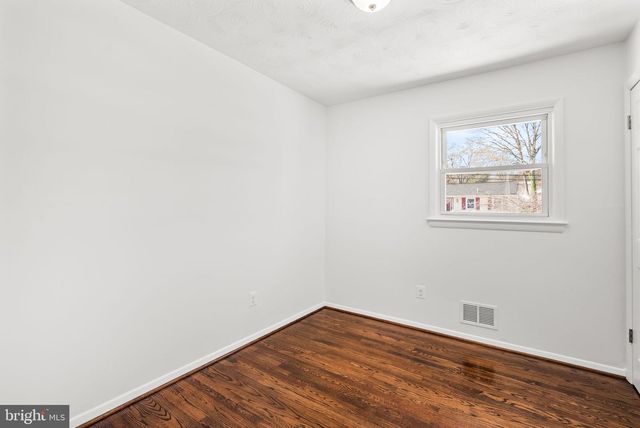 5527 DUCHAINE DR, Lanham, MD 20706