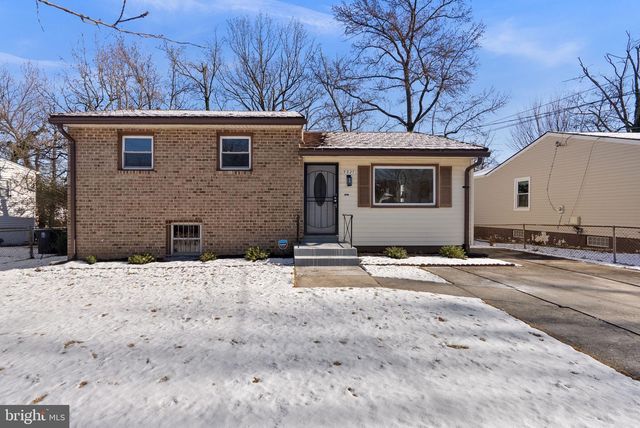 5527 DUCHAINE DR, Lanham, MD 20706