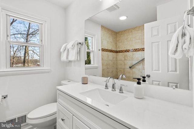 5527 DUCHAINE DR, Lanham, MD 20706