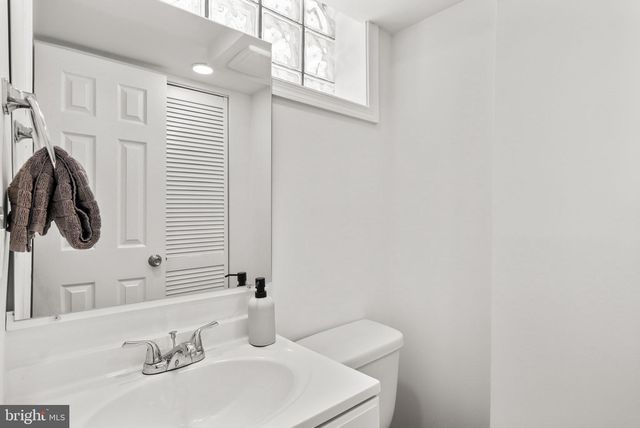 5527 DUCHAINE DR, Lanham, MD 20706