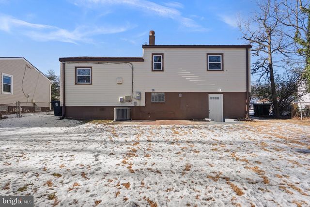 5527 DUCHAINE DR, Lanham, MD 20706