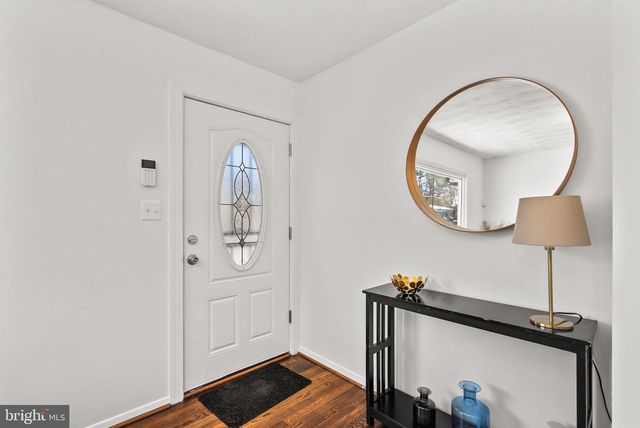 5527 DUCHAINE DR, Lanham, MD 20706