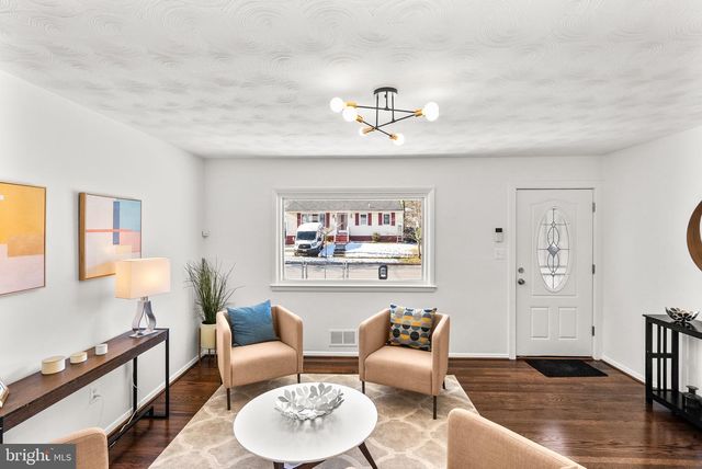 5527 DUCHAINE DR, Lanham, MD 20706