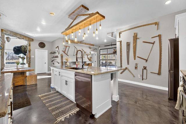 5304 SAMPSON ROAD, Abrams, WI 54101