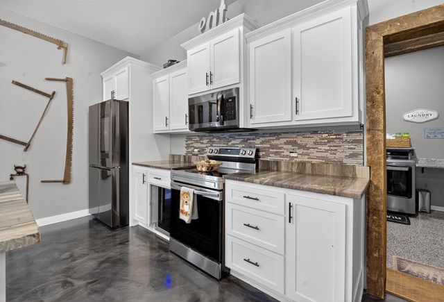 5304 SAMPSON ROAD, Abrams, WI 54101