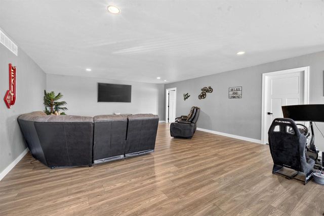 5304 SAMPSON ROAD, Abrams, WI 54101