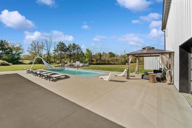 5304 SAMPSON ROAD, Abrams, WI 54101