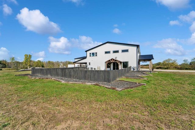 5304 SAMPSON ROAD, Abrams, WI 54101