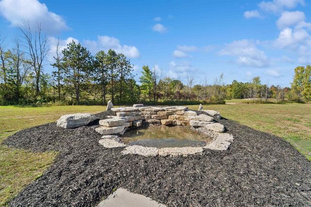 5304 SAMPSON ROAD, Abrams, WI 54101