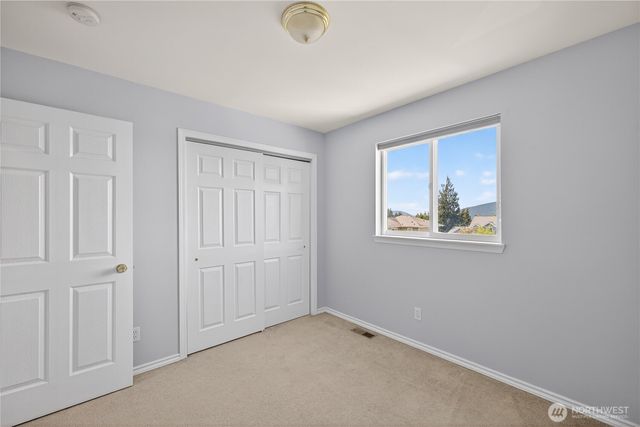 3712 W 8th Street, Anacortes, WA 98221