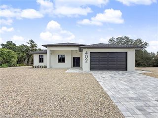 402 Thompson AVE, Lehigh Acres, FL 33972