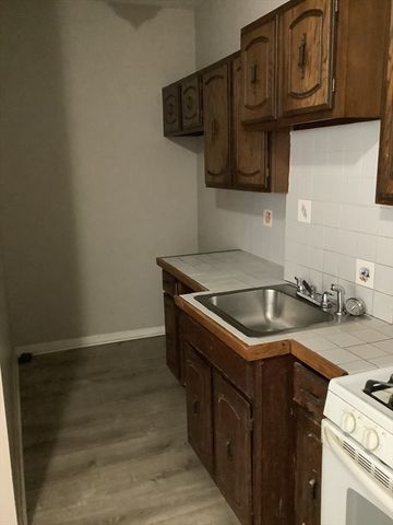 2 Elmwood 1, Everett, MA 02149